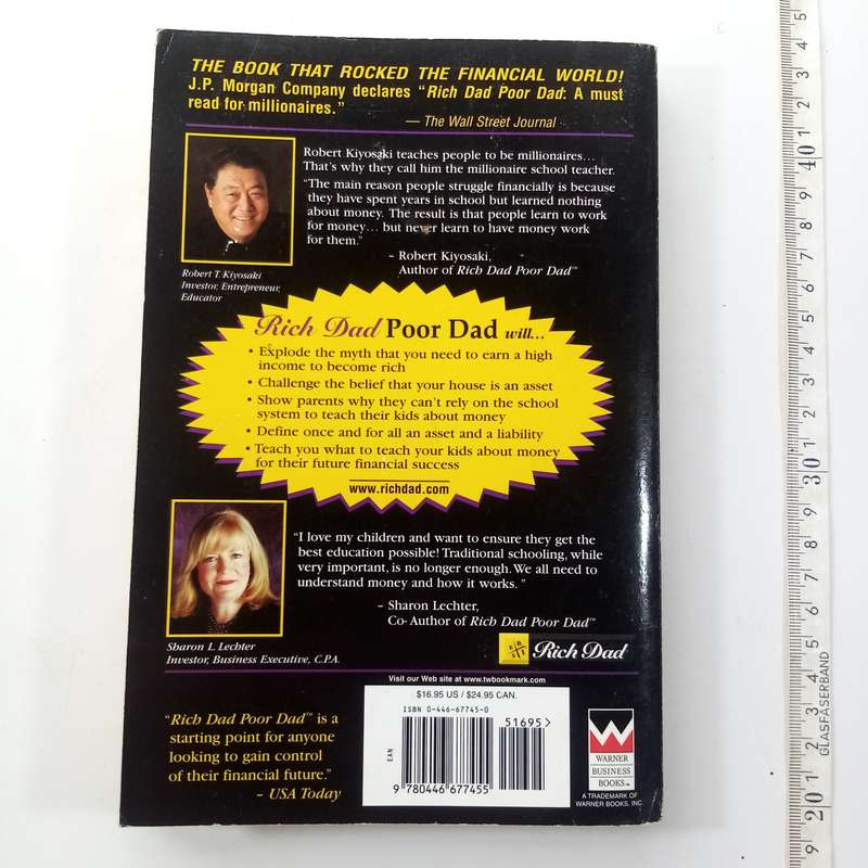 Rich Dad Poor Dad  Robert Kiyosaki & Sharon Lechter (Paperback)