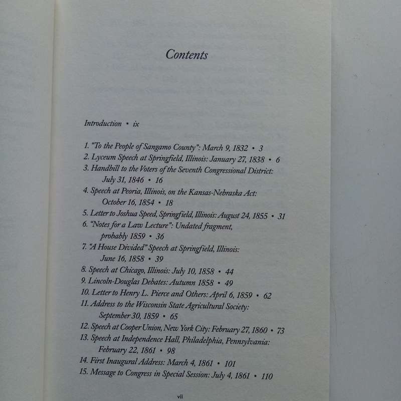 The Essential Lincoln: Speeches and Correspondence - Hardcover Edition