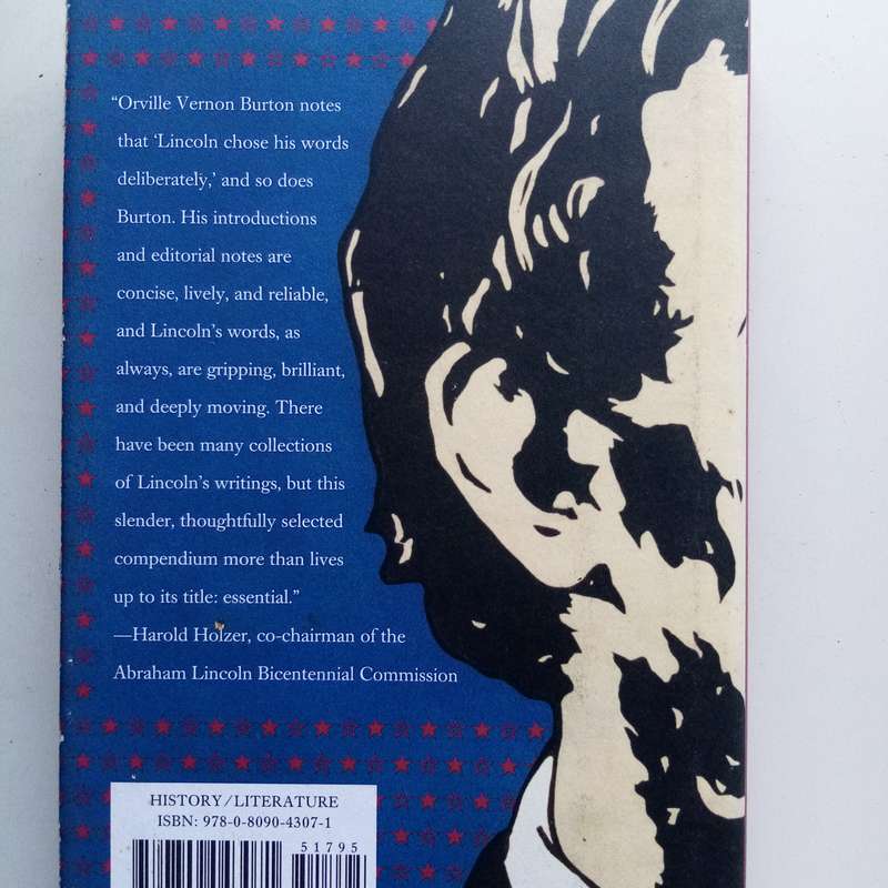 The Essential Lincoln: Speeches and Correspondence - Hardcover Edition