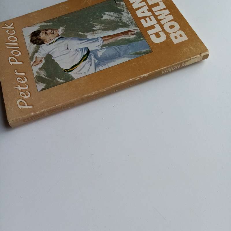 2-Book Cricket Bundle  Pushing the Boundaries by Derek Pringle & Clean Bowled by Peter Pollock