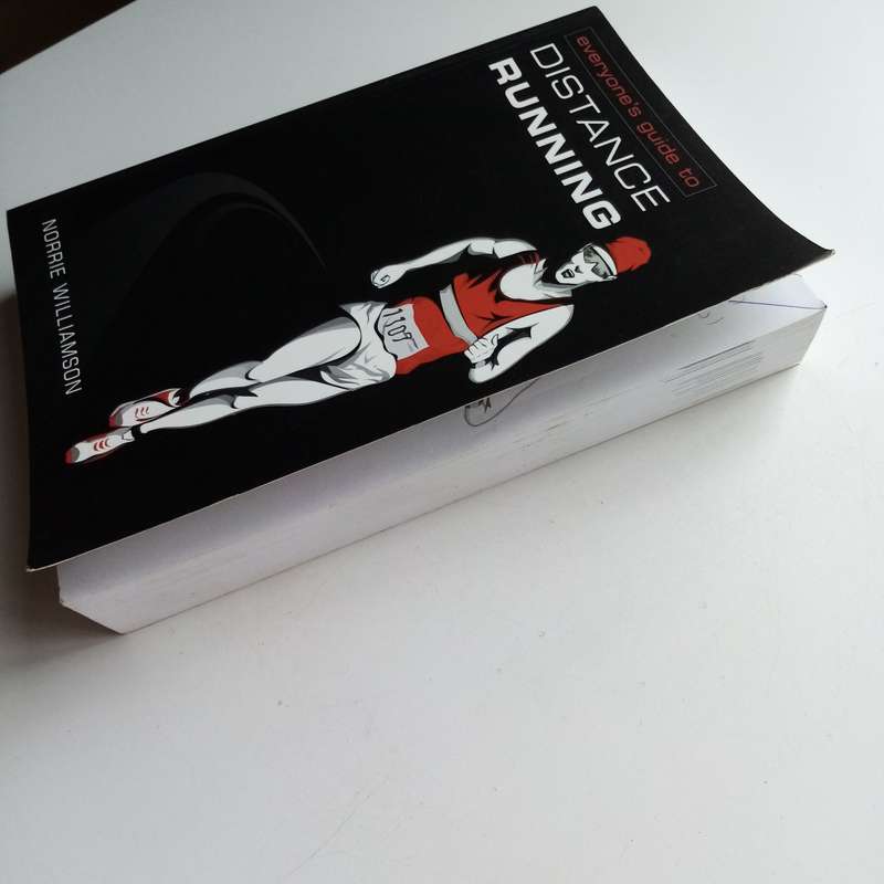 Everyone's Guide to Distance Running by Norrie Williamson  Essential Running Handbook