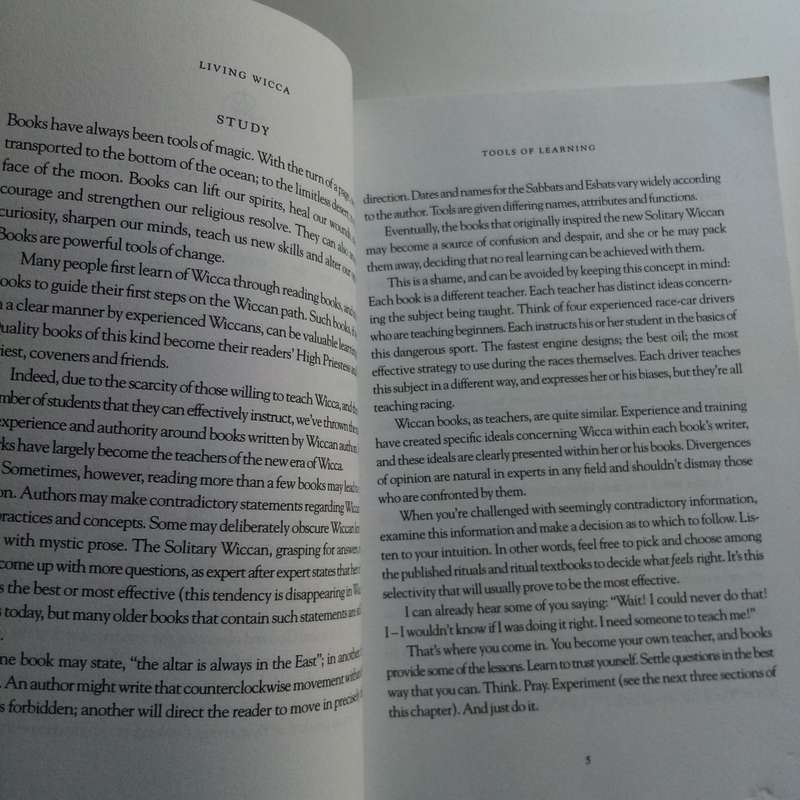 Living Wicca by Scott Cunningham, Guide for Solitary Practitioners, Rituals, Symbols, Initiation