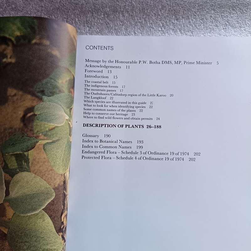 Outeniqua, Tsitsikamma & Eastern Little Karoo by Audrey Moriarty | South African Wild Flower Guide 2