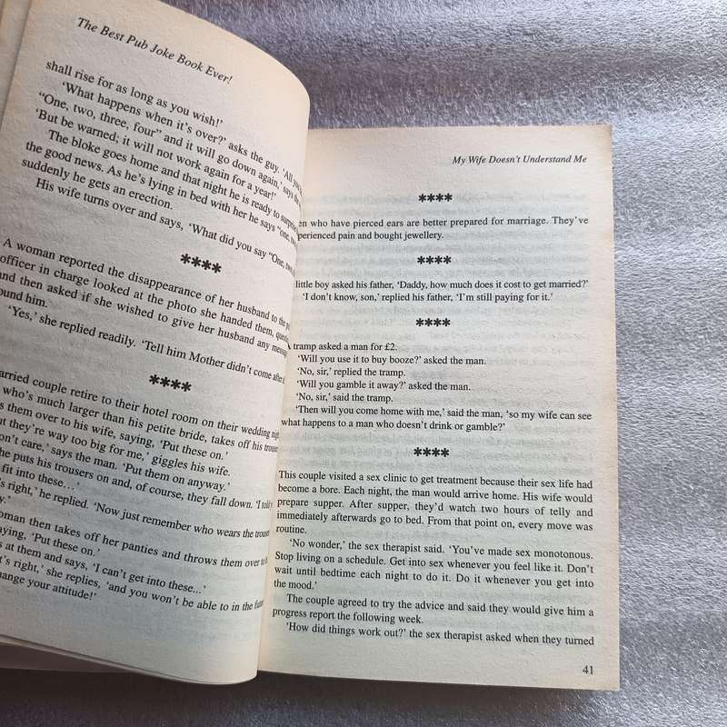 The Biggest Pub Joke Book Ever! by IvorBaddiel & IanStone | Over 1,500 Pub Jokes