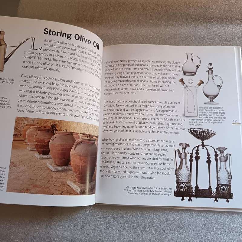 Olive Oil: An Italian Pantry by Leonardo Romanelli  Fully Illustrated Hardcover Guide