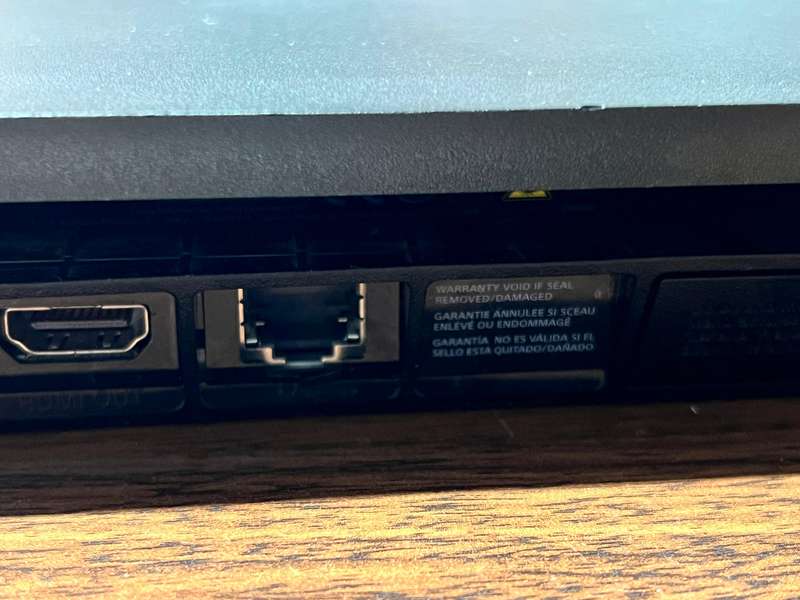 Playstation 4 Slim 500GB + Extras