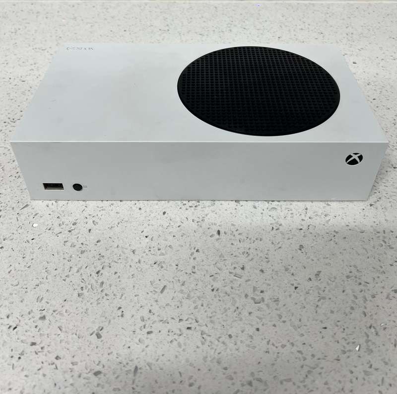 Xbox Series S + Controller