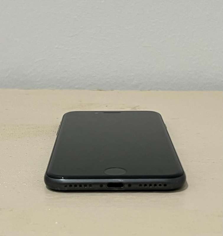 iPhone 8 64GB
