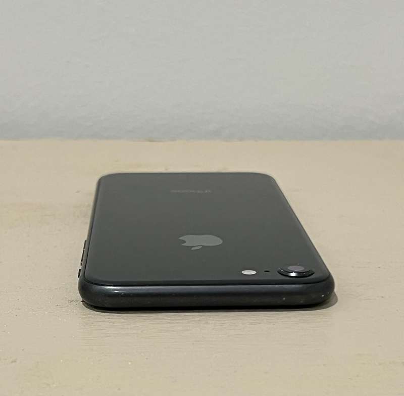 iPhone 8 64GB