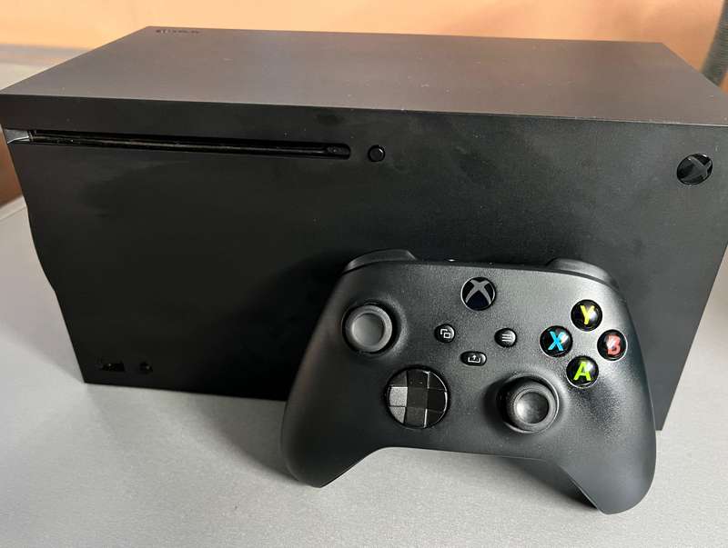 Xbox Series X + Extras