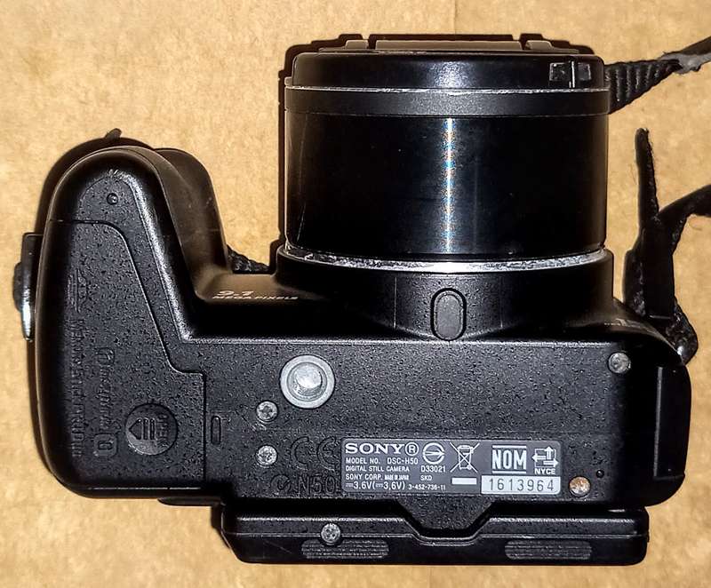 Sony Cybershot DSC-H50 Full HD Camera, 15x Zoom, 9.1MP