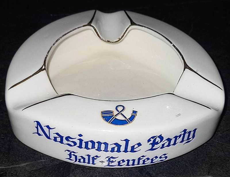 Nasionale Party Half-Eeufees asbak. 13.5cm x 4cm