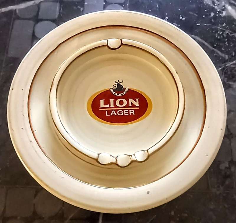 Vintage Lion Lager Beer mug & Pottery Ashtray in Good Condition