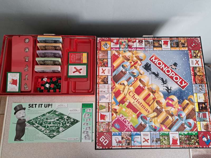 Hasbro Christmas Monopoly Ltd edt
