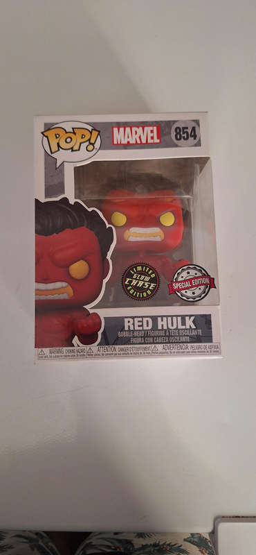Red hulk rare chase funko pop