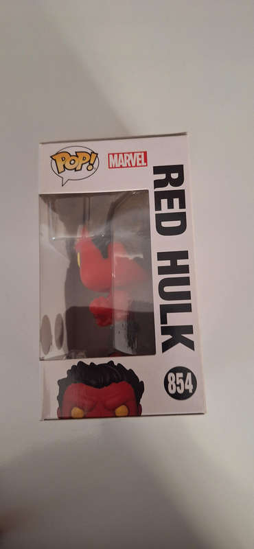 Red hulk rare chase funko pop
