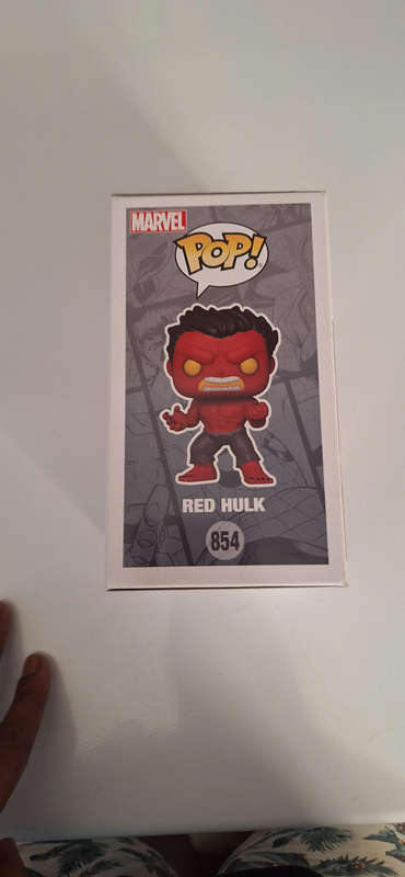 Red hulk rare chase funko pop