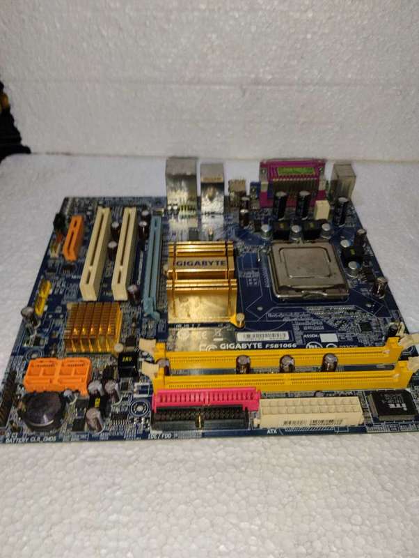 Gigabyte GA-945GZM-S2 Desktop Motherboard - Intel Chipset - Socket T LGA775