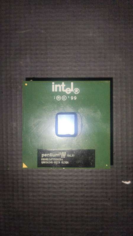 Intel® Pentium® III Processor 550 MHz, 256K Cache, 100 MHz FSB