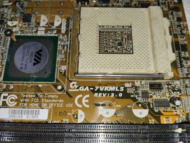 Gigabyte Technology GA-7VKMLS, , Socket A, AMD Motherboard