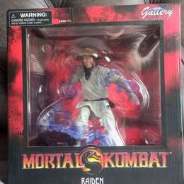 Diamond Select Toys Mortal Kombat Gallery: Raiden PVC Figure, 10 inches- Sealed, never displayed