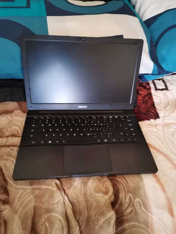 Meccer Z140C-Edu+ laptop for parts