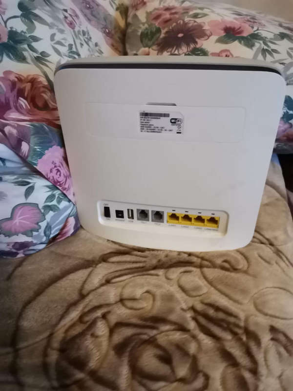 Huawei E5186 4G LTE wi-fi router