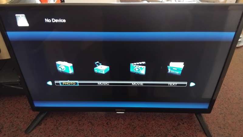 Sinotec 24" HD Ready LED TV STL-24W2C **NO REMOTE**