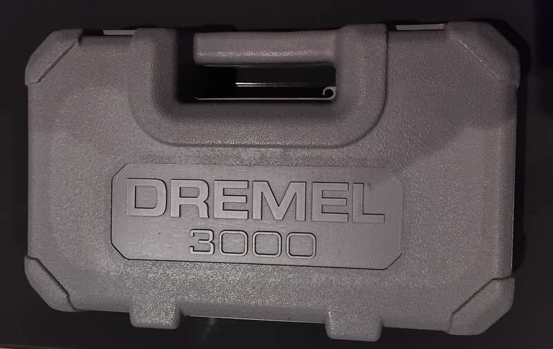 Dremel 3000 Rotary Tool in Hardcase with Accessories