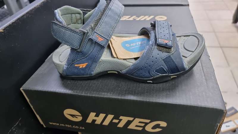 HI TEC ULA NAVY R700 *READ*