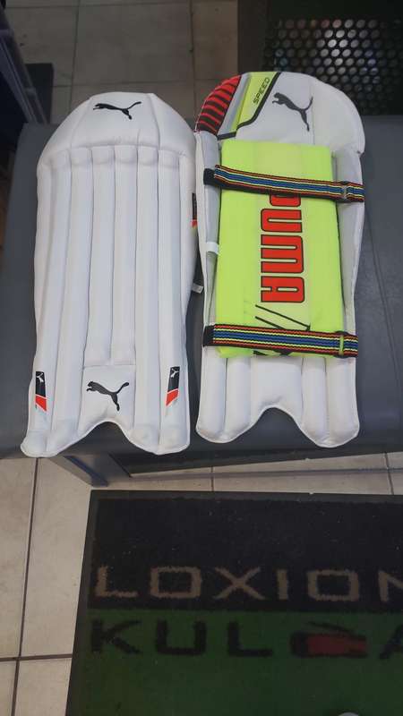 PUMA MENS CRICKET WICKET KEEPER PADS