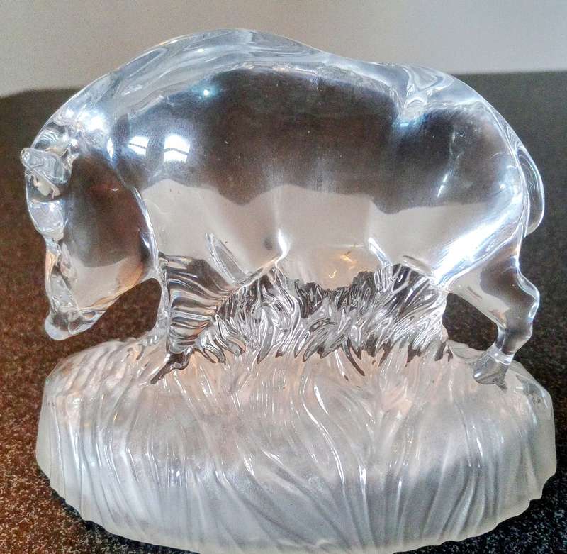 Beautiful Decorative Wild Boar Hog Glass Sculpture/ Paperweight . Collectable