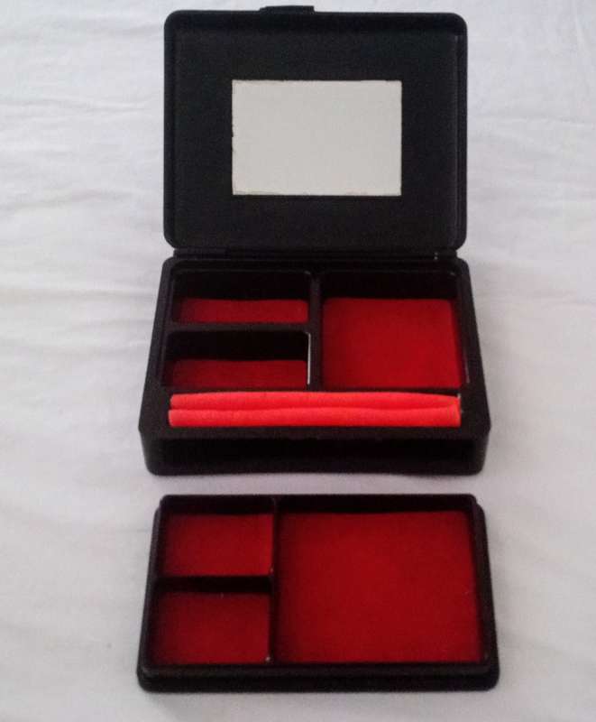 Beautiful Floral Plastic Jewelry Box