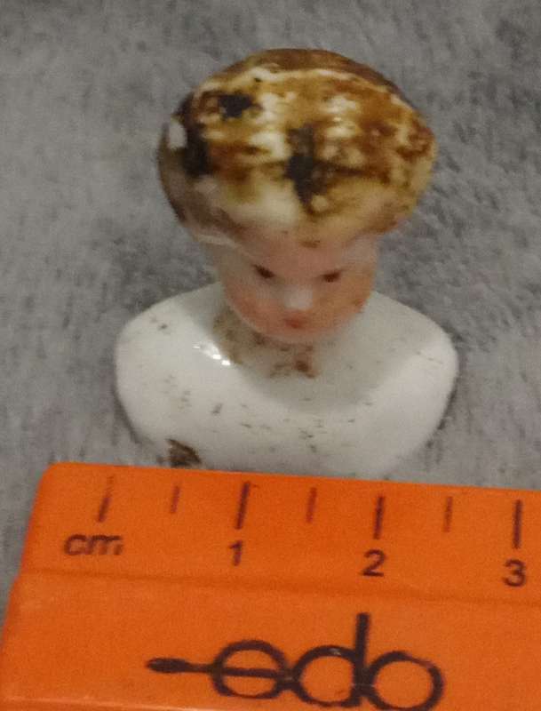 Antique Miniature Shoulder Doll Head Rare item.