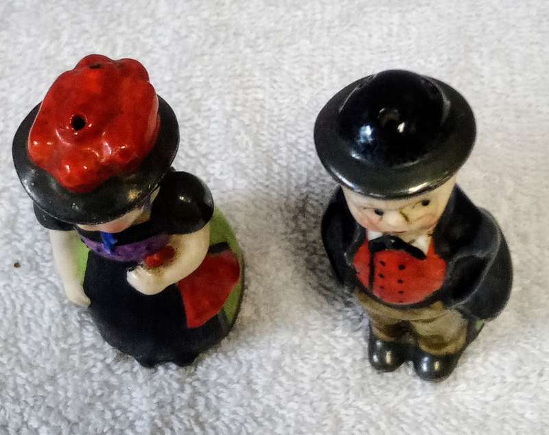 Vintage Goebel Boy Girl Dressed Up Salt & Pepper Shaker
