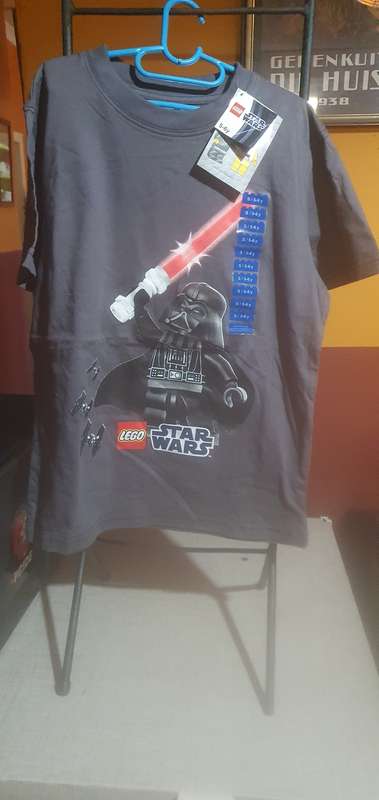 LEGO Star Wars T-shirt branded merchandise clothing (5-6yrs)