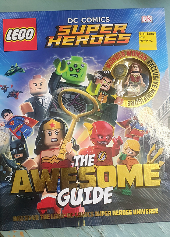 DC COMICS LEGO SUPER HEROES - THE AWESOME GUIDE BOOK
