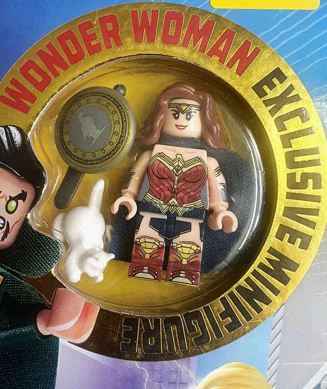 DC COMICS LEGO SUPER HEROES - THE AWESOME GUIDE BOOK