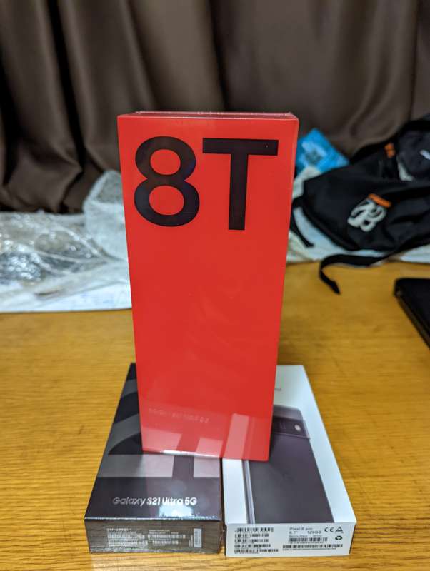 OnePlus 8T 12+256GB Global version - Lunar Silver + Box and extras