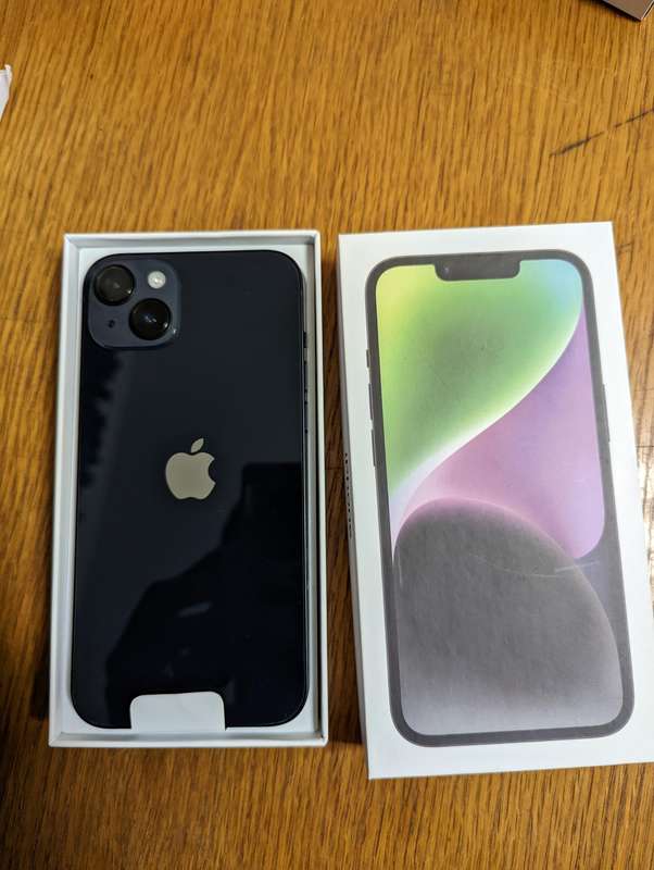 *Bargain* Apple iPhone 14 Plus, 128GB, Midnight + Extras and 2 free complimentary magsafe cases