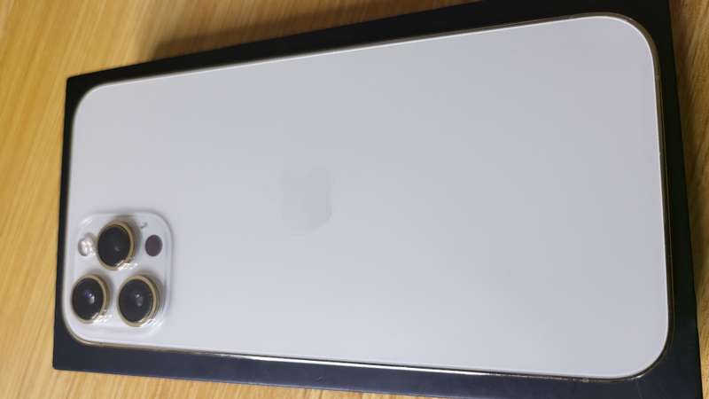 Apple - iPhone 12 Pro Max - 256GB - Gold - Very Good Condition