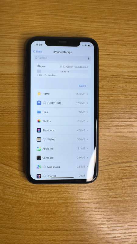 Apple iPhone 11 - 128 GB - Black