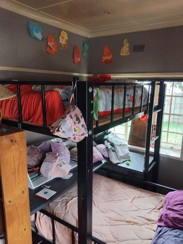 Handcrafted Sturdy Bunkbed with Desk