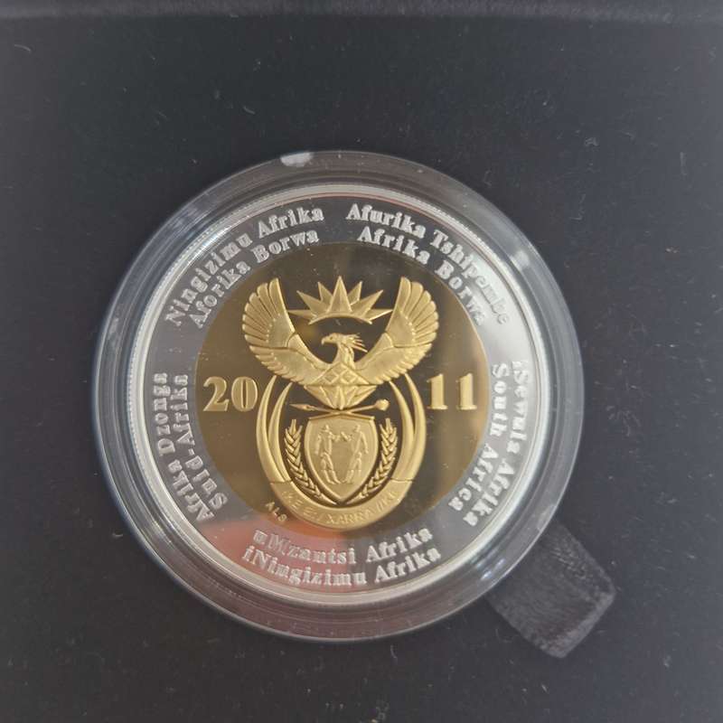 BI-COLOUR R5 Proof Crown - 2011 - SARB 90th Anniversary