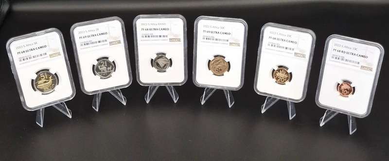 2023 South African full coin Proof Set (Graded)