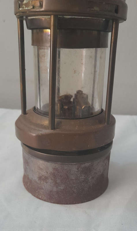 Victor Kent Wolf Lamp (Miners Lamp)