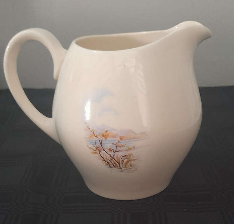 Vintage Alfred Meakin 'Flying Geese' Jug