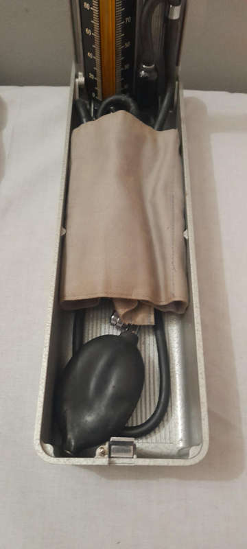 Vintage Kosan Mercurial Sphygmo Manometer 300mm/Hg (AS IS)