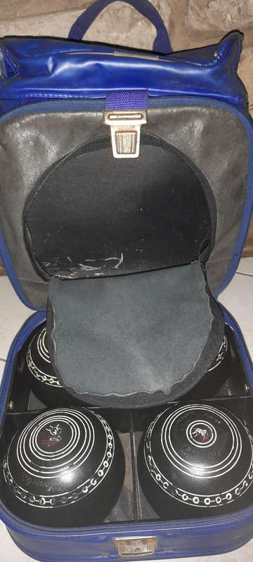 Henselite Super-Grip Size 4 Bowls in Bag