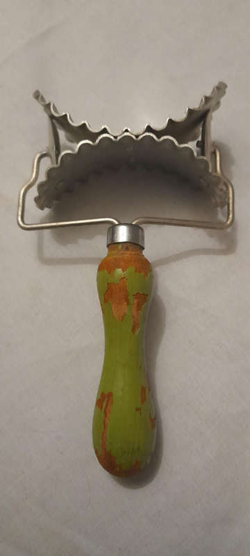 Vintage Tala Pastry Cutter